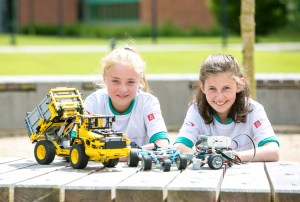 Building the future of engineers in Ireland with LEGO® SL Controls, one of Ireland’s leading Equipment Systems Engineering firms launched a new programme called ‘ECubers™’ at University of Limerick to encourage more students, particularly young women, to study and pursue careers in engineering. The programme aims to help foster the technical skills required for a career in engineering – using all-round favourite our picture shows Ella Bohannon & Isabella Crowley Fifth Class students at Knockanean NS from Ennis Co. Clare Picture Credit Brian Gavin Press 22
